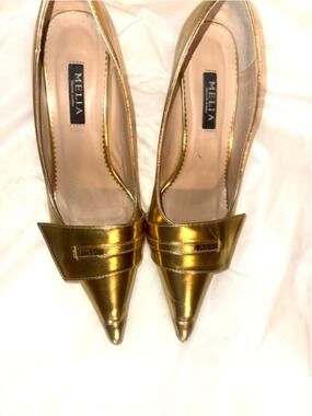 Melia Gold Italian Leather Pumps Dress Shoes Italy Size 40 pointy toe luxury